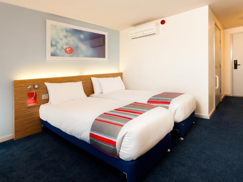 Travelodge Liverpool Stonedale Park Exterior foto